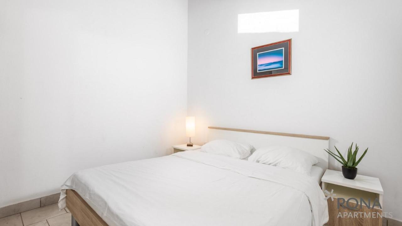 Rona Holiday Home Ana Poreč Zewnętrze zdjęcie